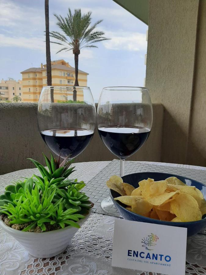 Encanto Costa Del Sol Benal Beach Monolocale Suite Vista Mare Benalmádena Eksteriør billede